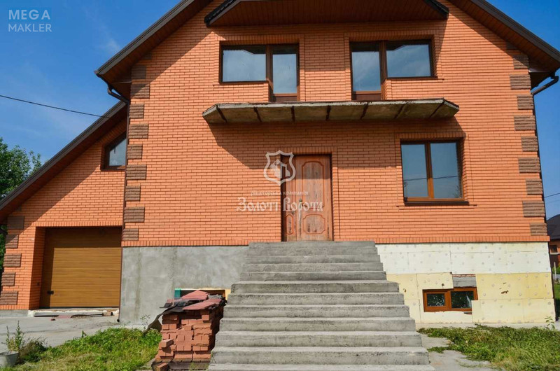 Продаж дома, 2&nbsp;поверху, 450&nbsp;кв.м, 8&nbsp;кімнат, ділянка 15&nbsp;соток, <a class="location-link" href="/petrovskoe-selo-kv-borispolskij-rajon/" title="Недвижимость Петропавлівське">Петропавловское</a>, Будівельна вул., 46 (изображение 2)