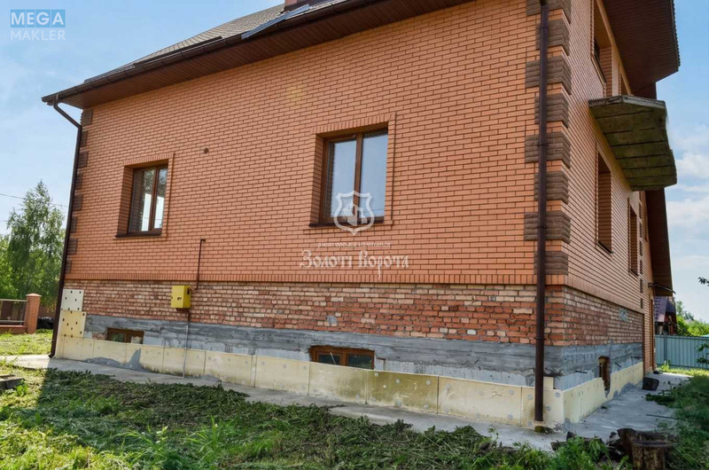 Продаж дома, 2&nbsp;поверху, 450&nbsp;кв.м, 8&nbsp;кімнат, ділянка 15&nbsp;соток, <a class="location-link" href="/petrovskoe-selo-kv-borispolskij-rajon/" title="Недвижимость Петропавлівське">Петропавловское</a>, Будівельна вул., 46 (изображение 6)