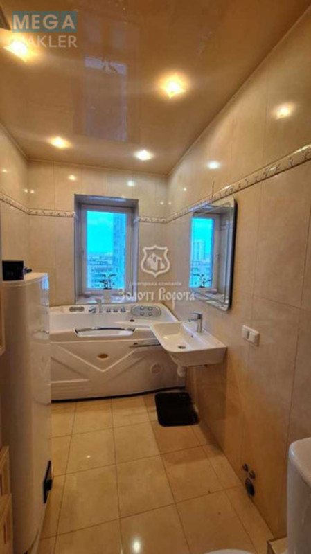 Продаж 3 кімнатної квартири (126,3/70/13,7), 12 пов. 16 пов. будинку, <a class="location-link" href="/brovary/" title="Недвижимость Бровари">Бровари</a>, Незалежності бульв., 17 (изображение 13)