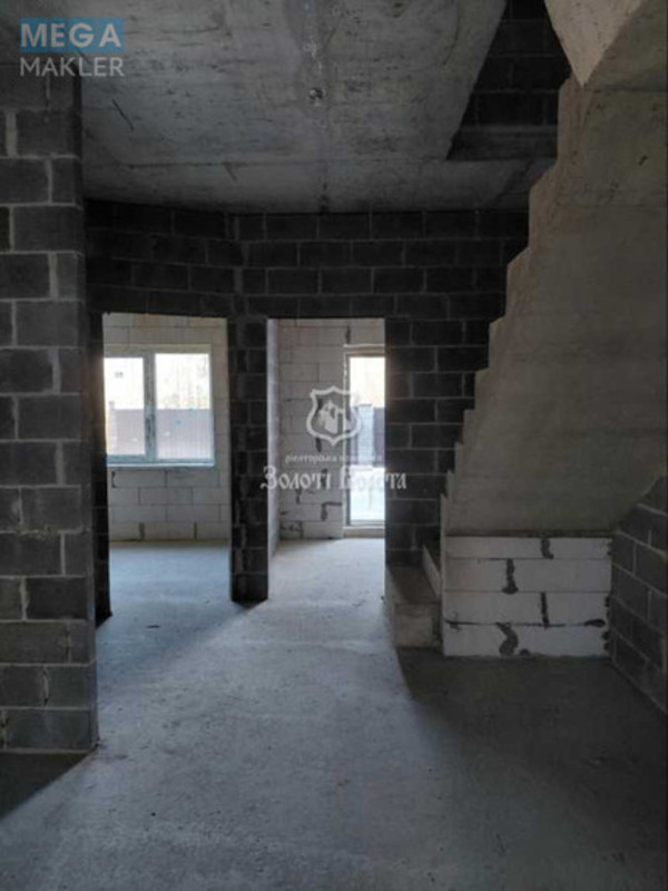 Продаж дома, 2&nbsp;поверху, 110&nbsp;кв.м, 4&nbsp;кімнати, ділянка 1,93&nbsp;сотка, <a class="location-link" href="/brovary/" title="Недвижимость Бровари">Бровари</a>, Олега Ольжича, 10 (изображение 9)