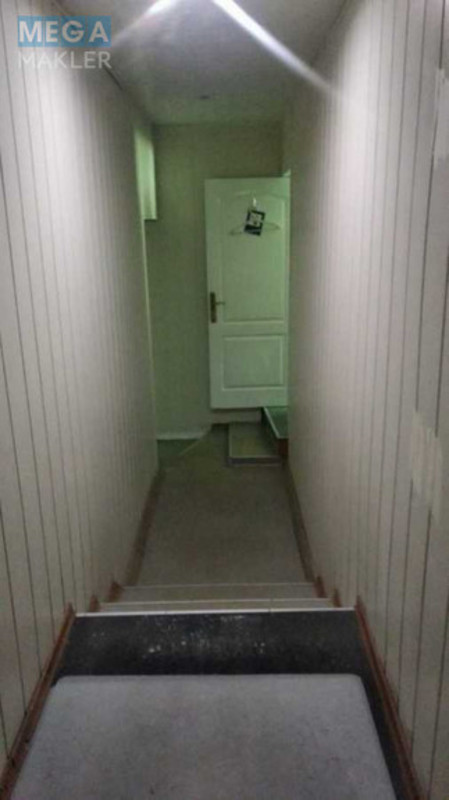 Продаж комерційної нерухомості, 35&nbsp;кв.м, под офис, <a class="location-link" href="/kiev/" title="Недвижимость Київ">Київ</a>, <a class="location-link" href="/kiev/pecherskij/" title="Недвижимость Печерський район">Печерський р-н</a>, Михаила Грушевского ул., 28/2 (изображение 11)