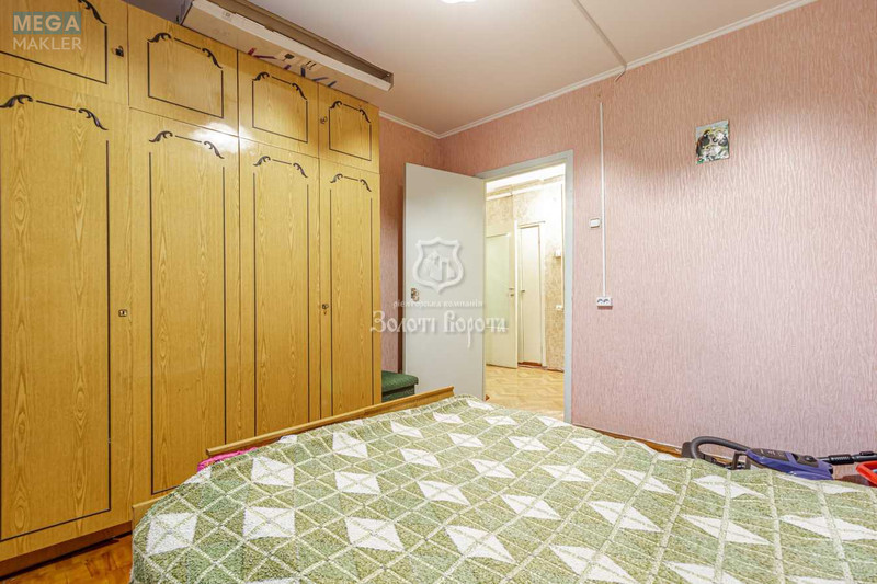 Продаж 2 кімнатної квартири (53/29/8,5), 7 пов. 16 пов. будинку, <a class="location-link" href="/kiev/" title="Недвижимость Київ">Київ</a>, <a class="location-link" href="/kiev/goloseevskij/" title="Недвижимость Голосіївський район">Голосіївський р-н</a>, Академіка Глушкова просп., 12 (изображение 6)