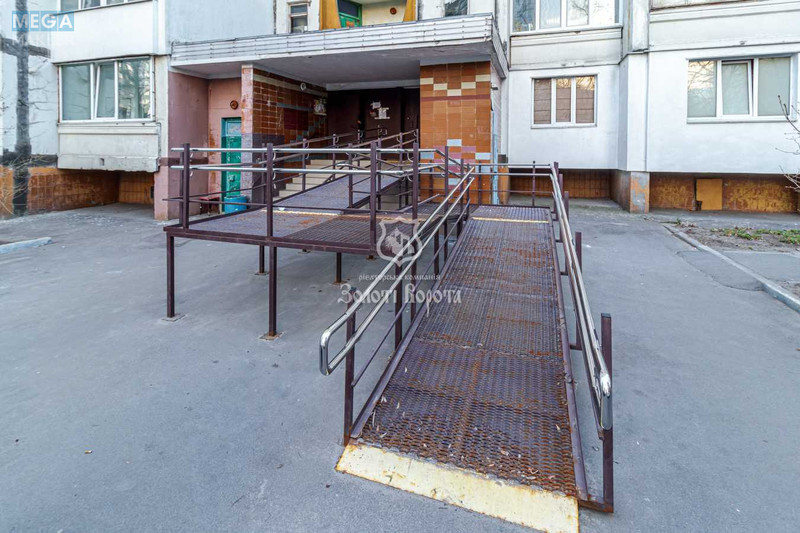 Продаж 2 кімнатної квартири (53/29/8,5), 7 пов. 16 пов. будинку, <a class="location-link" href="/kiev/" title="Недвижимость Київ">Київ</a>, <a class="location-link" href="/kiev/goloseevskij/" title="Недвижимость Голосіївський район">Голосіївський р-н</a>, Академіка Глушкова просп., 12 (изображение 18)