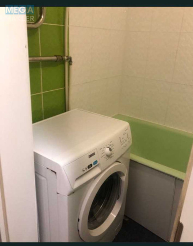 Продаж 3 кімнатної квартири (72/38/8), 4 пов. 4 пов. будинку, <a class="location-link" href="/kalinovka-pgt/" title="Недвижимость Калинівка">Калинівка</a>, Жовтнева, 3 (изображение 24)