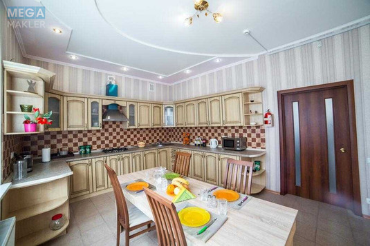 Продаж комерційної нерухомості, 667&nbsp;кв.м, <a class="location-link" href="/poltava/" title="Недвижимость Полтава">Полтава</a>, <a class="location-link" href="/poltava/kievskij/" title="Недвижимость Київський район">Київський р-н</a>, Юрия Тимошенка, 5Б (изображение 23)