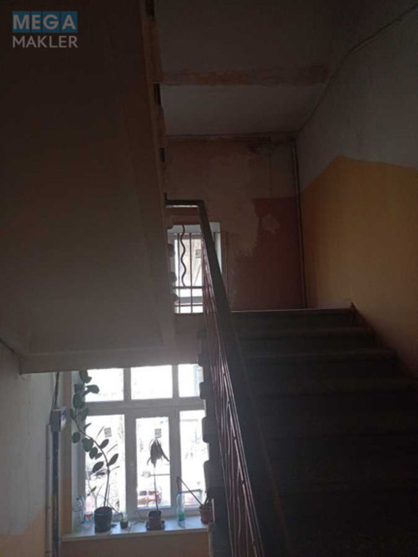 Продаж 2 кімнатної квартири (63/40/8), 5 пов. 5 пов. будинку, <a class="location-link" href="/kiev/" title="Недвижимость Київ">Київ</a>, <a class="location-link" href="/kiev/pecherskij/" title="Недвижимость Печерський район">Печерський р-н</a>, Лейпцигская ул., 2/37 (изображение 4)