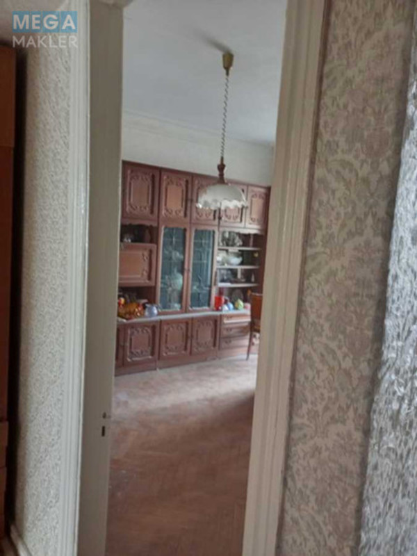 Продаж 2 кімнатної квартири (63/40/8), 5 пов. 5 пов. будинку, <a class="location-link" href="/kiev/" title="Недвижимость Київ">Київ</a>, <a class="location-link" href="/kiev/pecherskij/" title="Недвижимость Печерський район">Печерський р-н</a>, Лейпцигская ул., 2/37 (изображение 9)