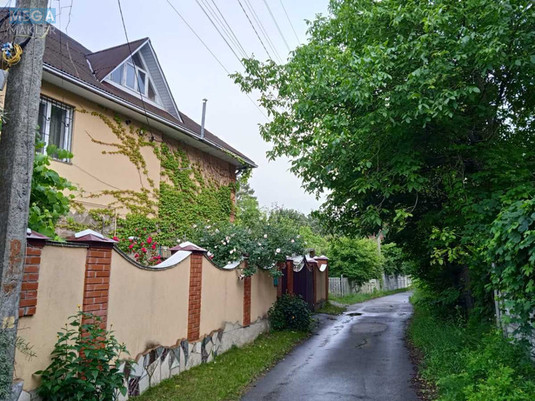 Продаж дома, 2&nbsp;поверху, 175&nbsp;кв.м, 5&nbsp;кімнат, ділянка 10&nbsp;соток, <a class="location-link" href="/glevaha/" title="Недвижимость Глеваха">Глеваха</a>, Нова Глеваха (изображение 2)