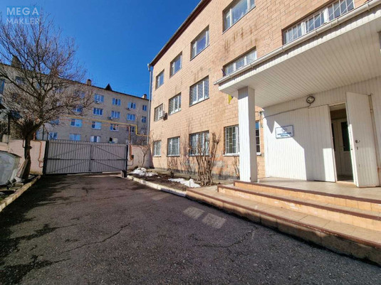 Продаж окремої будівлі/побудови, 962&nbsp;кв.м, <a class="location-link" href="/belaya-tserkov/" title="Недвижимость Біла Церква">Біла Церква</a>, Молодіжна, 25 (изображение 2)