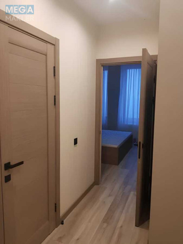 Продаж 2 кімнатної квартири (66/35/10), 14 пов. 17 пов. будинку, <a class="location-link" href="/kiev/" title="Недвижимость Київ">Київ</a>, <a class="location-link" href="/kiev/svyatoshinskij/" title="Недвижимость Святошинський район">Святошинський р-н</a>, Берестейский просп., 67 (изображение 12)