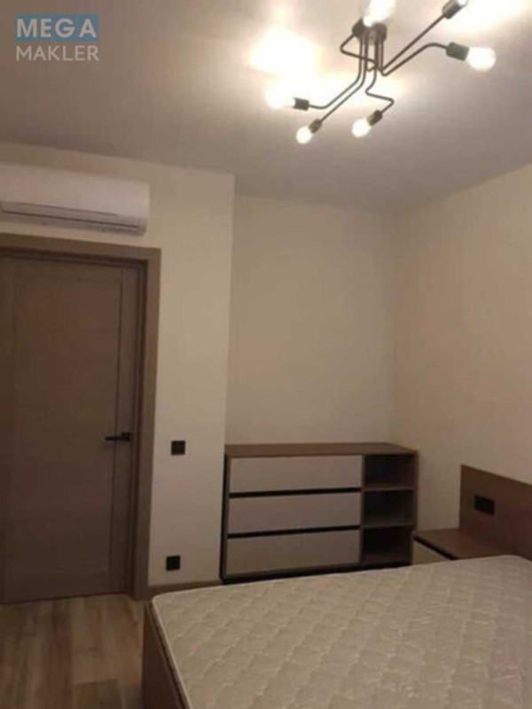 Продаж 2 кімнатної квартири (66/35/10), 14 пов. 17 пов. будинку, <a class="location-link" href="/kiev/" title="Недвижимость Київ">Київ</a>, <a class="location-link" href="/kiev/svyatoshinskij/" title="Недвижимость Святошинський район">Святошинський р-н</a>, Берестейский просп., 67 (изображение 14)