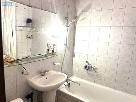 Продаж 2 кімнатної квартири (44/32/7), 1 пов. 4 пов. будинку, <a class="location-link" href="/kiev/" title="Недвижимость Київ">Київ</a>, <a class="location-link" href="/kiev/goloseevskij/" title="Недвижимость Голосіївський район">Голосіївський р-н</a>, Большая Китаевская ул., 53а (изображение 9)