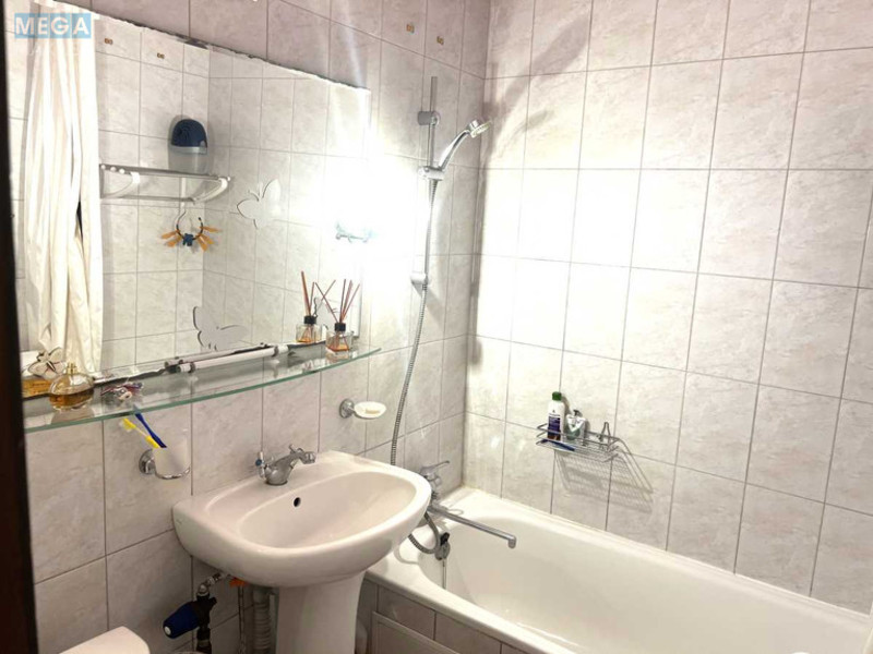 Продаж 2 кімнатної квартири (44/32/7), 1 пов. 4 пов. будинку, <a class="location-link" href="/kiev/" title="Недвижимость Київ">Київ</a>, <a class="location-link" href="/kiev/goloseevskij/" title="Недвижимость Голосіївський район">Голосіївський р-н</a>, Большая Китаевская ул., 53а (изображение 9)