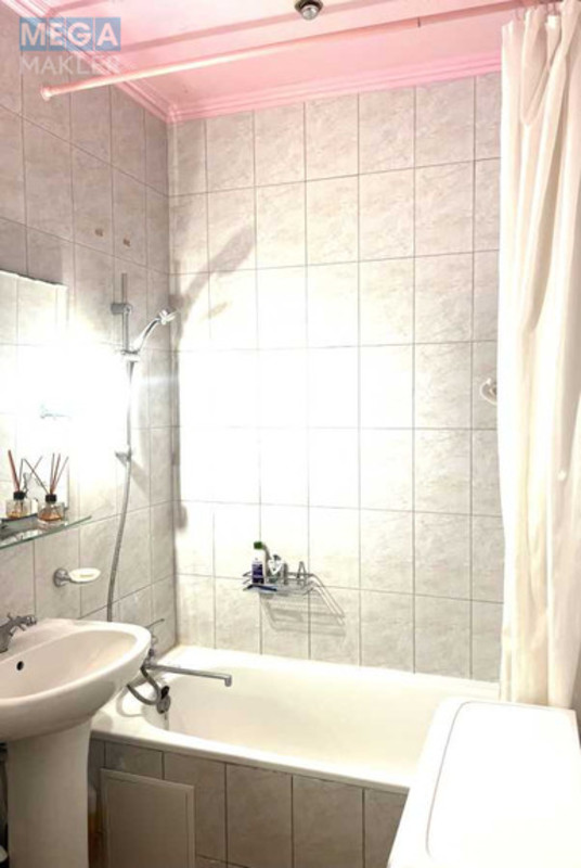 Продаж 2 кімнатної квартири (44/32/7), 1 пов. 4 пов. будинку, <a class="location-link" href="/kiev/" title="Недвижимость Київ">Київ</a>, <a class="location-link" href="/kiev/goloseevskij/" title="Недвижимость Голосіївський район">Голосіївський р-н</a>, Большая Китаевская ул., 53а (изображение 10)