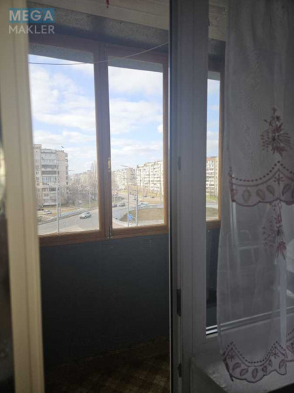 Продаж 3 кімнатної квартири (69,3/42,2/7,8), 5 пов. 9 пов. будинку, <a class="location-link" href="/kiev/" title="Недвижимость Київ">Київ</a>, <a class="location-link" href="/kiev/obolonskij/" title="Недвижимость Оболонський район">Оболонський р-н</a>, Героїв Сталінграду просп., 48 (изображение 13)