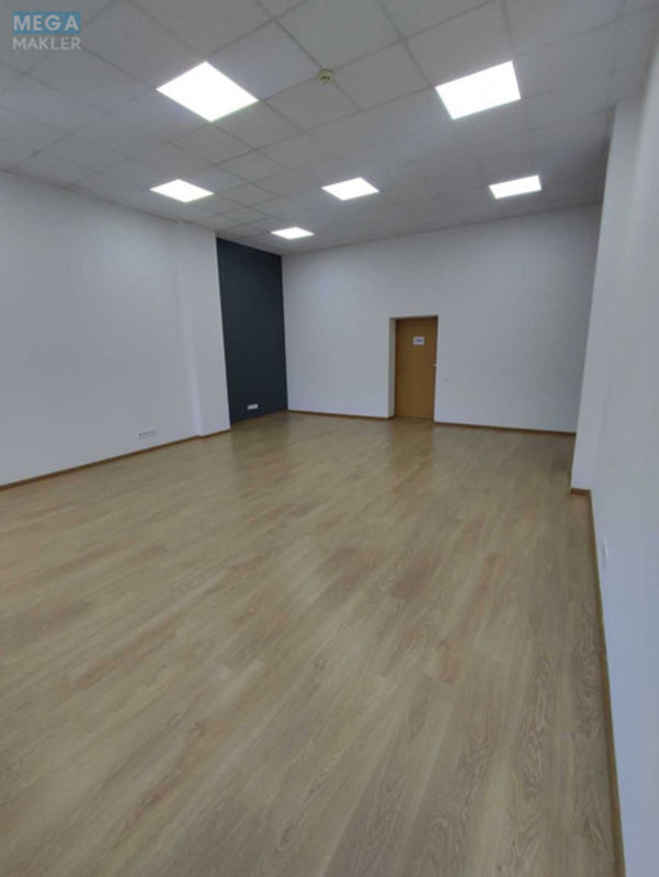 Оренда комерційної нерухомості, 50&nbsp;кв.м, под офис, <a class="location-link" href="/kiev/" title="Недвижимость Київ">Київ</a>, <a class="location-link" href="/kiev/dneprovskij/" title="Недвижимость Дніпровський район">Дніпровський р-н</a>, Евгения Сверстюка ул., 11 (изображение 3)