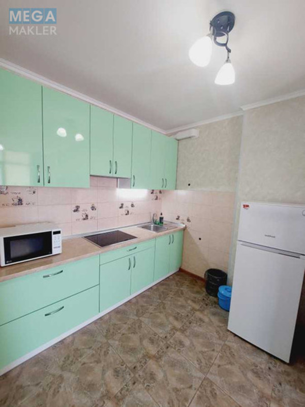 Оренда 1 кімнатної квартири, <a class="location-link" href="/kiev/" title="Недвижимость Київ">Київ</a>, <a class="location-link" href="/kiev/podolskij/" title="Недвижимость Подільський район">Подільський р-н</a>, Європейського Союзу просп., 41Д (изображение 4)