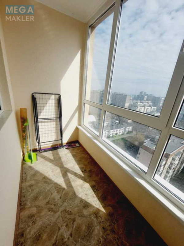 Оренда 1 кімнатної квартири, <a class="location-link" href="/kiev/" title="Недвижимость Київ">Київ</a>, <a class="location-link" href="/kiev/podolskij/" title="Недвижимость Подільський район">Подільський р-н</a>, Європейського Союзу просп., 41Д (изображение 10)