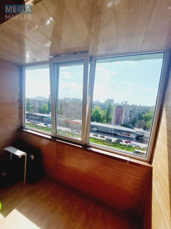 Оренда 2 кімнатної квартири, <a class="location-link" href="/kiev/" title="Недвижимость Київ">Київ</a>, <a class="location-link" href="/kiev/shevchenkovskij/" title="Недвижимость Шевченківський район">Шевченківський р-н</a>, Берестейский просп., 22 (изображение 11)