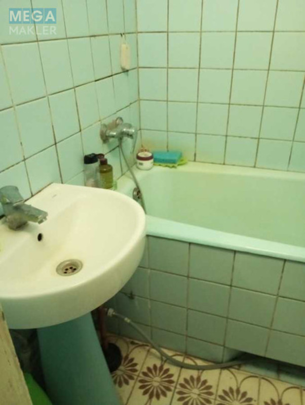 Оренда кімнати (підселення), <a class="location-link" href="/kiev/" title="Недвижимость Київ">Київ</a>, <a class="location-link" href="/kiev/shevchenkovskij/" title="Недвижимость Шевченківський район">Шевченківський р-н</a>, Дегтярівська вул., 6 (изображение 9)