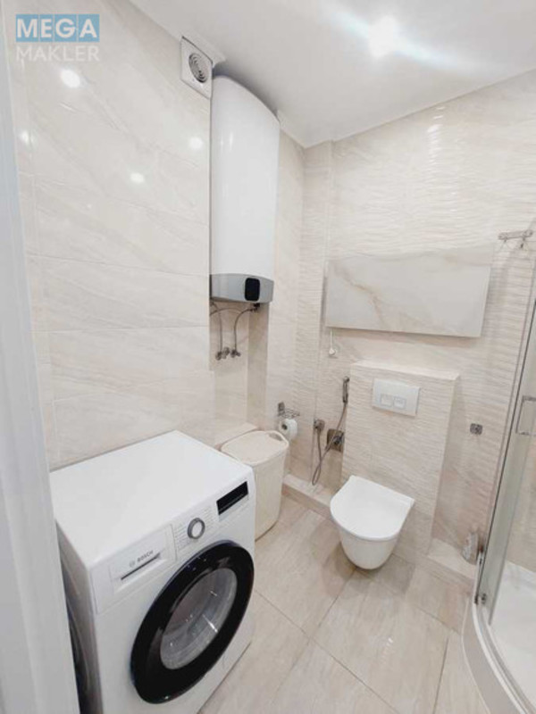 Продаж 3 кімнатної квартири (84/49/13), 3 пов. 8 пов. будинку, <a class="location-link" href="/kiev/" title="Недвижимость Київ">Київ</a>, <a class="location-link" href="/kiev/goloseevskij/" title="Недвижимость Голосіївський район">Голосіївський р-н</a>, Тадея Рыльского бульв., 1 (изображение 9)