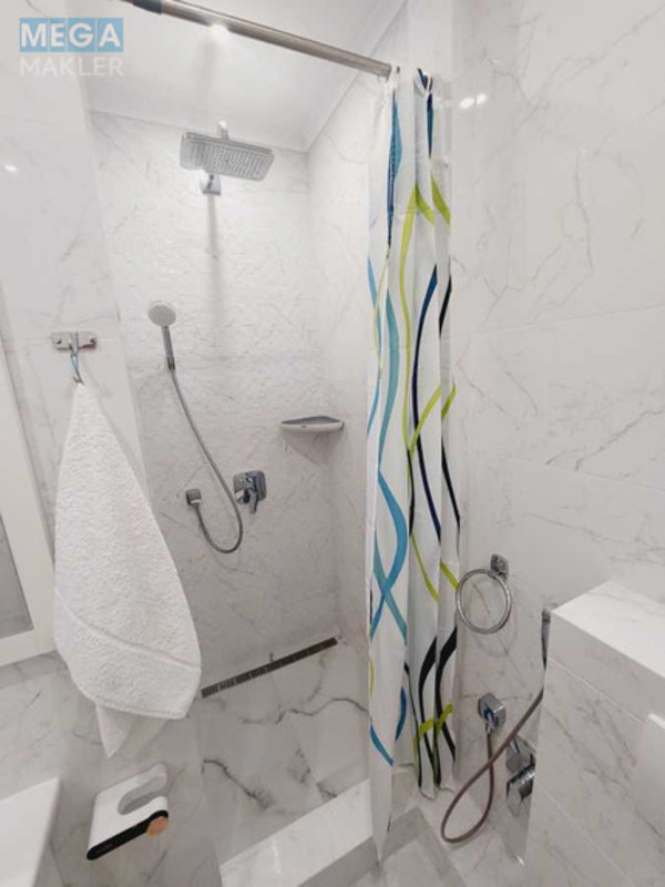 Продаж 3 кімнатної квартири (84/49/13), 3 пов. 8 пов. будинку, <a class="location-link" href="/kiev/" title="Недвижимость Київ">Київ</a>, <a class="location-link" href="/kiev/goloseevskij/" title="Недвижимость Голосіївський район">Голосіївський р-н</a>, Тадея Рыльского бульв., 1 (изображение 11)