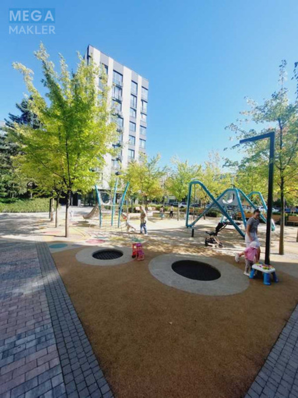 Продаж 3 кімнатної квартири (84/49/13), 3 пов. 8 пов. будинку, <a class="location-link" href="/kiev/" title="Недвижимость Київ">Київ</a>, <a class="location-link" href="/kiev/goloseevskij/" title="Недвижимость Голосіївський район">Голосіївський р-н</a>, Тадея Рыльского бульв., 1 (изображение 19)