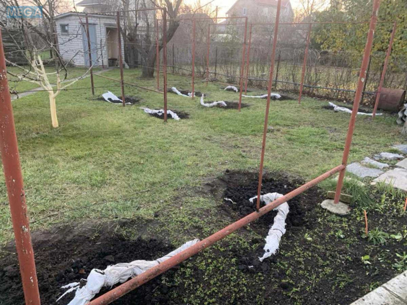 Продаж дома, 2&nbsp;поверху, 65&nbsp;кв.м, 3&nbsp;кімнати, ділянка 8&nbsp;соток, <a class="location-link" href="/kirovskoe-pgt/" title="Недвижимость Кіровське">Кіровське</a>, Ізумруднв (изображение 2)