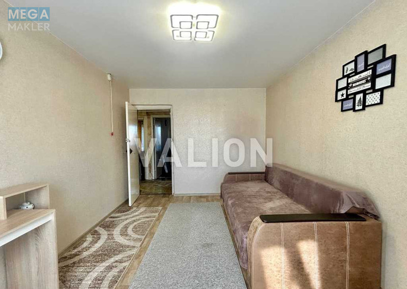 Продаж 3 кімнатної квартири (73,3/45,9/8,2), 9 пов. 16 пов. будинку, <a class="location-link" href="/kiev/" title="Недвижимость Київ">Київ</a>, <a class="location-link" href="/kiev/goloseevskij/" title="Недвижимость Голосіївський район">Голосіївський р-н</a>, Голосіївський просп., 11 (изображение 6)