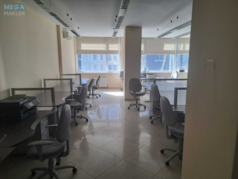 Оренда комерційної нерухомості, 253&nbsp;кв.м, под офис, <a class="location-link" href="/kiev/" title="Недвижимость Київ">Київ</a>, <a class="location-link" href="/kiev/pecherskij/" title="Недвижимость Печерський район">Печерський р-н</a>, Патріса Лумумби вул., 4/6 (изображение 8)