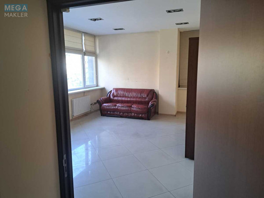 Оренда комерційної нерухомості, 253&nbsp;кв.м, под офис, <a class="location-link" href="/kiev/" title="Недвижимость Київ">Київ</a>, <a class="location-link" href="/kiev/pecherskij/" title="Недвижимость Печерський район">Печерський р-н</a>, Патріса Лумумби вул., 4/6 (изображение 15)