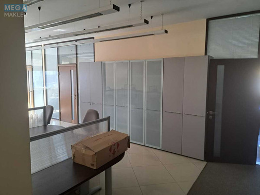 Оренда комерційної нерухомості, 253&nbsp;кв.м, под офис, <a class="location-link" href="/kiev/" title="Недвижимость Київ">Київ</a>, <a class="location-link" href="/kiev/pecherskij/" title="Недвижимость Печерський район">Печерський р-н</a>, Патріса Лумумби вул., 4/6 (изображение 18)