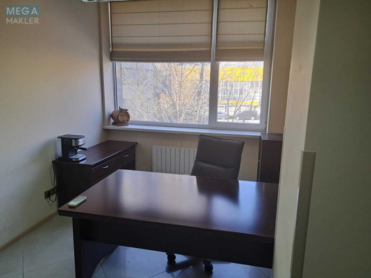 Оренда комерційної нерухомості, 253&nbsp;кв.м, под офис, <a class="location-link" href="/kiev/" title="Недвижимость Київ">Київ</a>, <a class="location-link" href="/kiev/pecherskij/" title="Недвижимость Печерський район">Печерський р-н</a>, Патріса Лумумби вул., 4/6 (изображение 19)