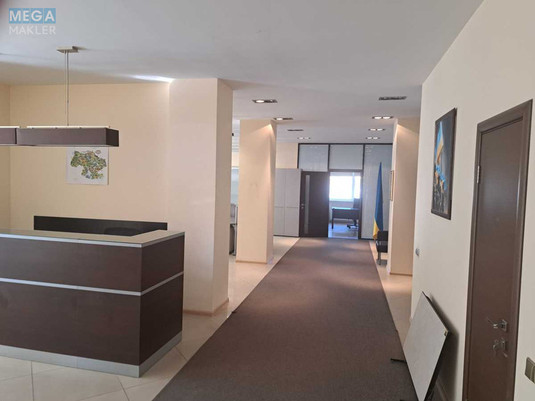 Оренда комерційної нерухомості, 253&nbsp;кв.м, под офис, <a class="location-link" href="/kiev/" title="Недвижимость Київ">Київ</a>, <a class="location-link" href="/kiev/pecherskij/" title="Недвижимость Печерський район">Печерський р-н</a>, Патріса Лумумби вул., 4/6 (изображение 21)