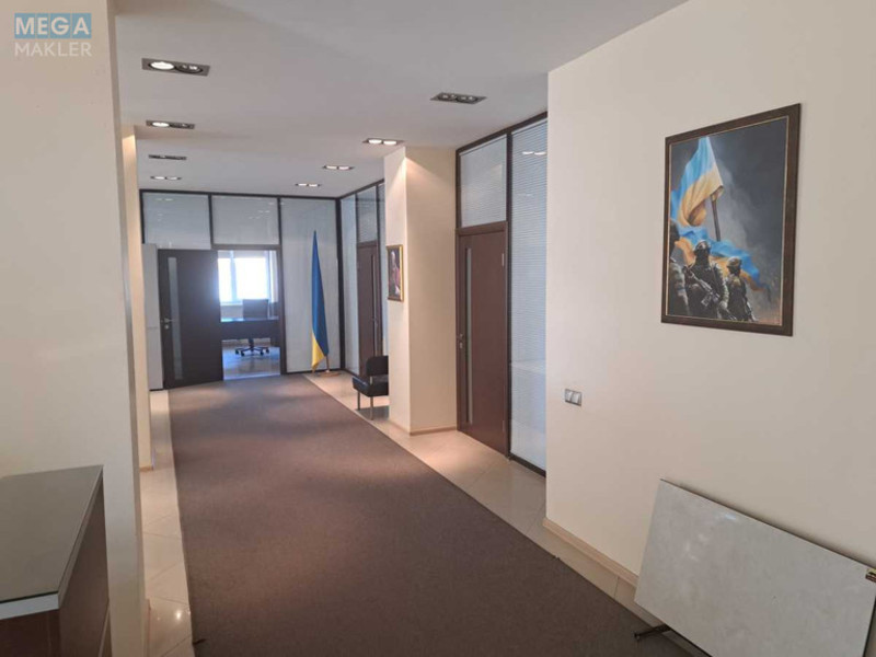 Оренда комерційної нерухомості, 253&nbsp;кв.м, под офис, <a class="location-link" href="/kiev/" title="Недвижимость Київ">Київ</a>, <a class="location-link" href="/kiev/pecherskij/" title="Недвижимость Печерський район">Печерський р-н</a>, Патріса Лумумби вул., 4/6 (изображение 22)