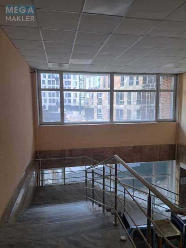 Оренда комерційної нерухомості, 253&nbsp;кв.м, под офис, <a class="location-link" href="/kiev/" title="Недвижимость Київ">Київ</a>, <a class="location-link" href="/kiev/pecherskij/" title="Недвижимость Печерський район">Печерський р-н</a>, Патріса Лумумби вул., 4/6 (изображение 23)