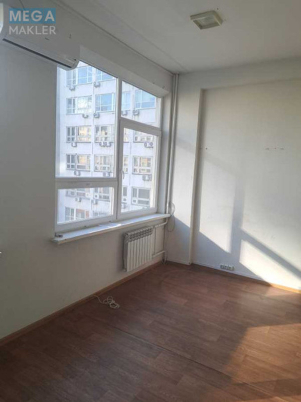 Оренда комерційної нерухомості, 33,60&nbsp;кв.м, под офис, <a class="location-link" href="/kiev/" title="Недвижимость Київ">Київ</a>, <a class="location-link" href="/kiev/pecherskij/" title="Недвижимость Печерський район">Печерський р-н</a>, Патріса Лумумби вул., 4/6 (изображение 11)