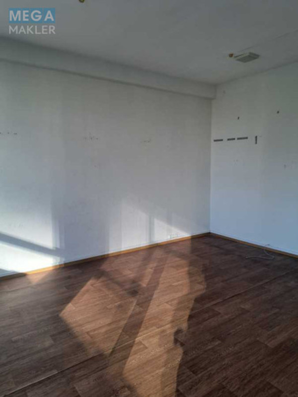 Оренда комерційної нерухомості, 33,60&nbsp;кв.м, под офис, <a class="location-link" href="/kiev/" title="Недвижимость Київ">Київ</a>, <a class="location-link" href="/kiev/pecherskij/" title="Недвижимость Печерський район">Печерський р-н</a>, Патріса Лумумби вул., 4/6 (изображение 12)