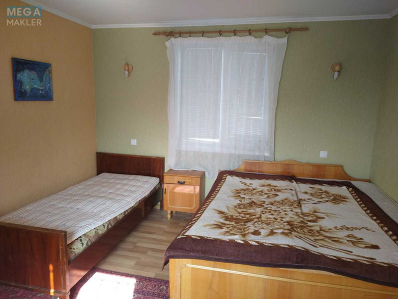 Оренда дома, <a class="location-link" href="/kiev/" title="Недвижимость Київ">Київ</a>, <a class="location-link" href="/kiev/dneprovskij/" title="Недвижимость Дніпровський район">Дніпровський р-н</a>, 7-а Садова вул. (изображение 14)