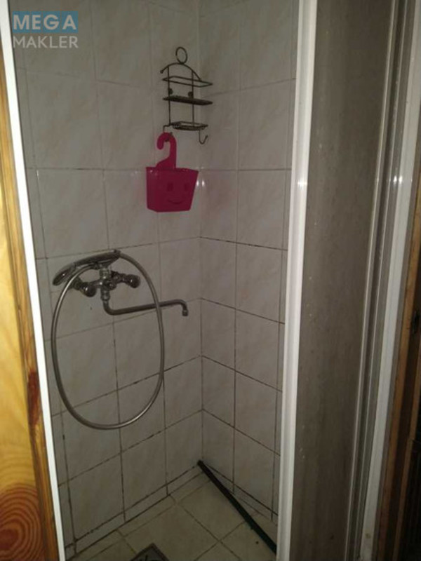 Оренда дома, <a class="location-link" href="/kiev/" title="Недвижимость Київ">Київ</a>, <a class="location-link" href="/kiev/dneprovskij/" title="Недвижимость Дніпровський район">Дніпровський р-н</a>, 7-а Садова вул. (изображение 17)