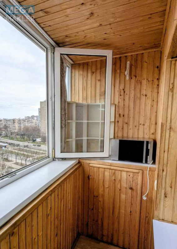 Оренда 1 кімнатної квартири, <a class="location-link" href="/kiev/" title="Недвижимость Київ">Київ</a>, <a class="location-link" href="/kiev/svyatoshinskij/" title="Недвижимость Святошинський район">Святошинський р-н</a>, Симиренко ул., 26 (изображение 6)