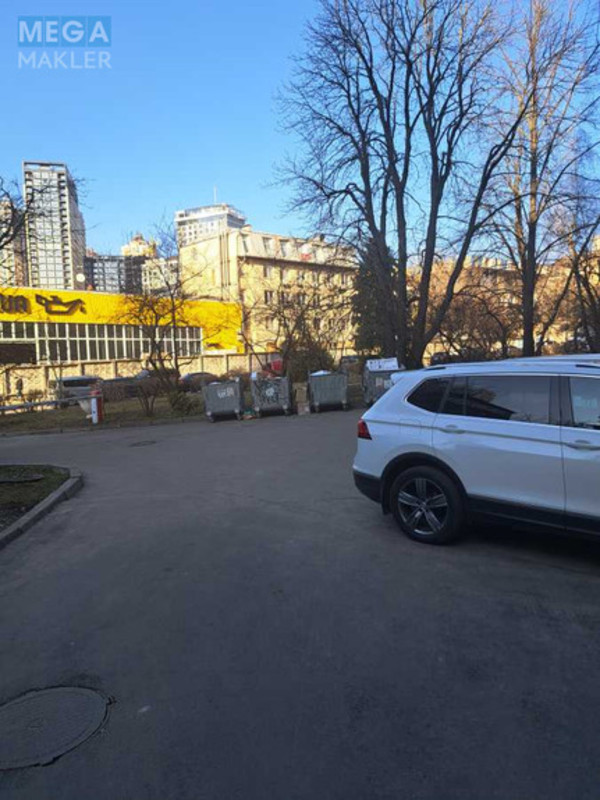 Оренда комерційної нерухомості, 74,80&nbsp;кв.м, под офис, <a class="location-link" href="/kiev/" title="Недвижимость Київ">Київ</a>, <a class="location-link" href="/kiev/pecherskij/" title="Недвижимость Печерський район">Печерський р-н</a>, Патріса Лумумби вул., 4/6 (изображение 3)