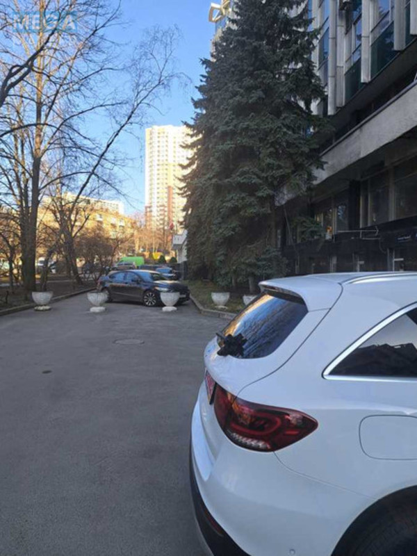 Оренда комерційної нерухомості, 74,80&nbsp;кв.м, под офис, <a class="location-link" href="/kiev/" title="Недвижимость Київ">Київ</a>, <a class="location-link" href="/kiev/pecherskij/" title="Недвижимость Печерський район">Печерський р-н</a>, Патріса Лумумби вул., 4/6 (изображение 4)