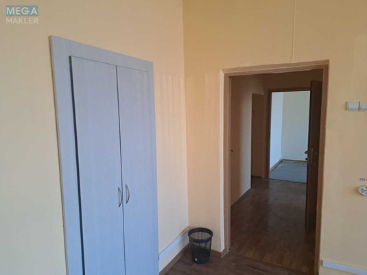 Оренда комерційної нерухомості, 74,80&nbsp;кв.м, под офис, <a class="location-link" href="/kiev/" title="Недвижимость Київ">Київ</a>, <a class="location-link" href="/kiev/pecherskij/" title="Недвижимость Печерський район">Печерський р-н</a>, Патріса Лумумби вул., 4/6 (изображение 11)