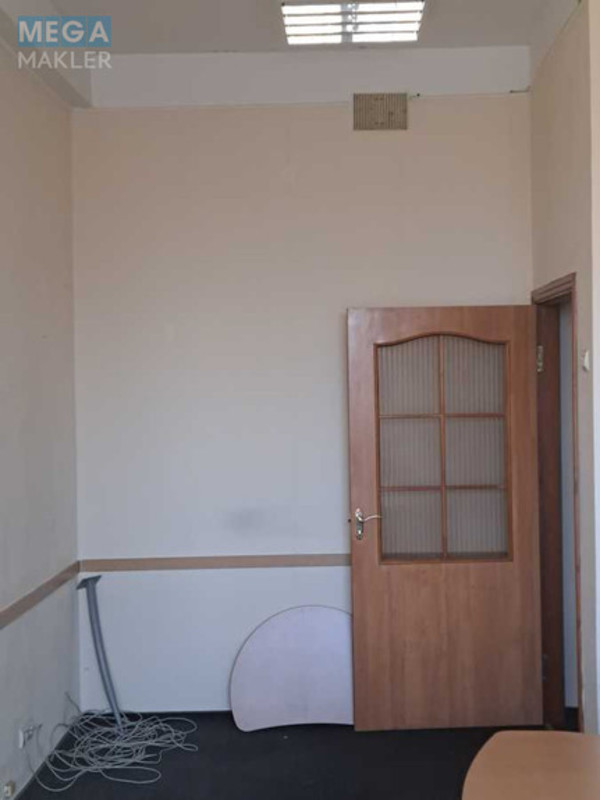 Оренда комерційної нерухомості, 34&nbsp;кв.м, под офис, <a class="location-link" href="/kiev/" title="Недвижимость Київ">Київ</a>, <a class="location-link" href="/kiev/pecherskij/" title="Недвижимость Печерський район">Печерський р-н</a>, Іоанна Павла ІІ вул., 46 (изображение 7)