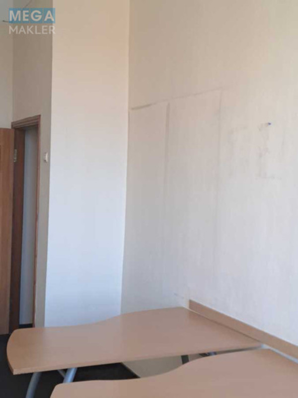 Оренда комерційної нерухомості, 34&nbsp;кв.м, под офис, <a class="location-link" href="/kiev/" title="Недвижимость Київ">Київ</a>, <a class="location-link" href="/kiev/pecherskij/" title="Недвижимость Печерський район">Печерський р-н</a>, Іоанна Павла ІІ вул., 46 (изображение 8)