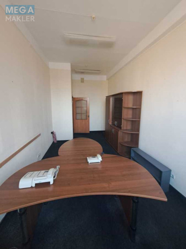 Оренда комерційної нерухомості, 34&nbsp;кв.м, под офис, <a class="location-link" href="/kiev/" title="Недвижимость Київ">Київ</a>, <a class="location-link" href="/kiev/pecherskij/" title="Недвижимость Печерський район">Печерський р-н</a>, Іоанна Павла ІІ вул., 46 (изображение 14)