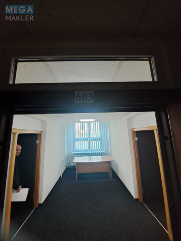 Оренда комерційної нерухомості, 92,80&nbsp;кв.м, под офис, <a class="location-link" href="/kiev/" title="Недвижимость Київ">Київ</a>, <a class="location-link" href="/kiev/pecherskij/" title="Недвижимость Печерський район">Печерський р-н</a>, Іоанна Павла ІІ вул., 4/6 (изображение 3)