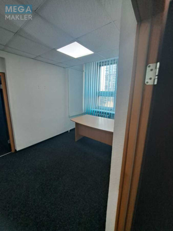 Оренда комерційної нерухомості, 92,80&nbsp;кв.м, под офис, <a class="location-link" href="/kiev/" title="Недвижимость Київ">Київ</a>, <a class="location-link" href="/kiev/pecherskij/" title="Недвижимость Печерський район">Печерський р-н</a>, Іоанна Павла ІІ вул., 4/6 (изображение 11)