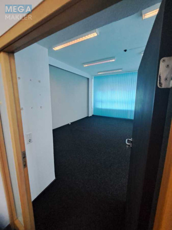 Оренда комерційної нерухомості, 92,80&nbsp;кв.м, под офис, <a class="location-link" href="/kiev/" title="Недвижимость Київ">Київ</a>, <a class="location-link" href="/kiev/pecherskij/" title="Недвижимость Печерський район">Печерський р-н</a>, Іоанна Павла ІІ вул., 4/6 (изображение 13)